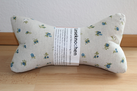 Lese-Knochen  "Trachtenmotiv Blümchen Blau/Weiss"